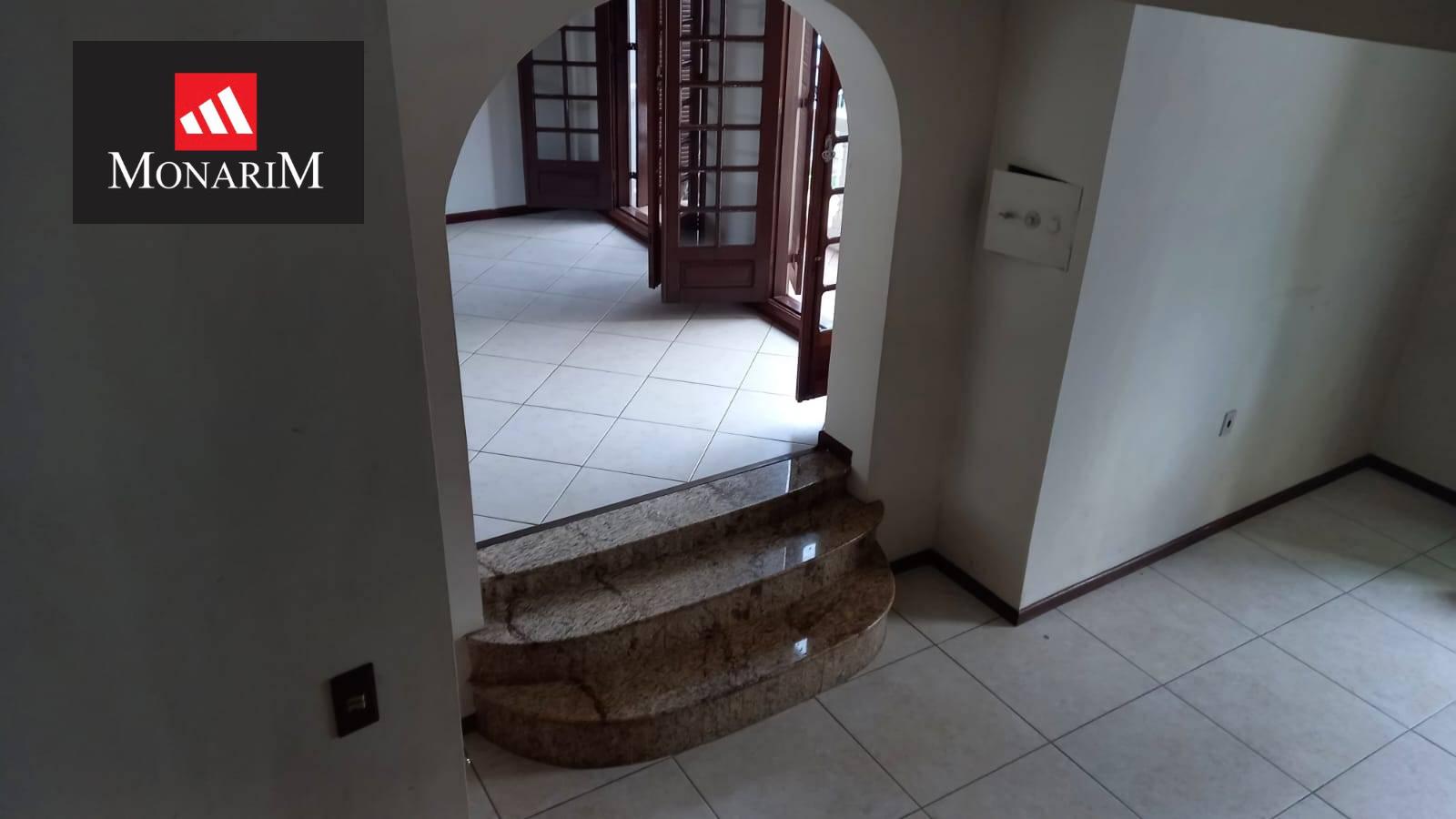 Casa 4 quartos no bairro Centro