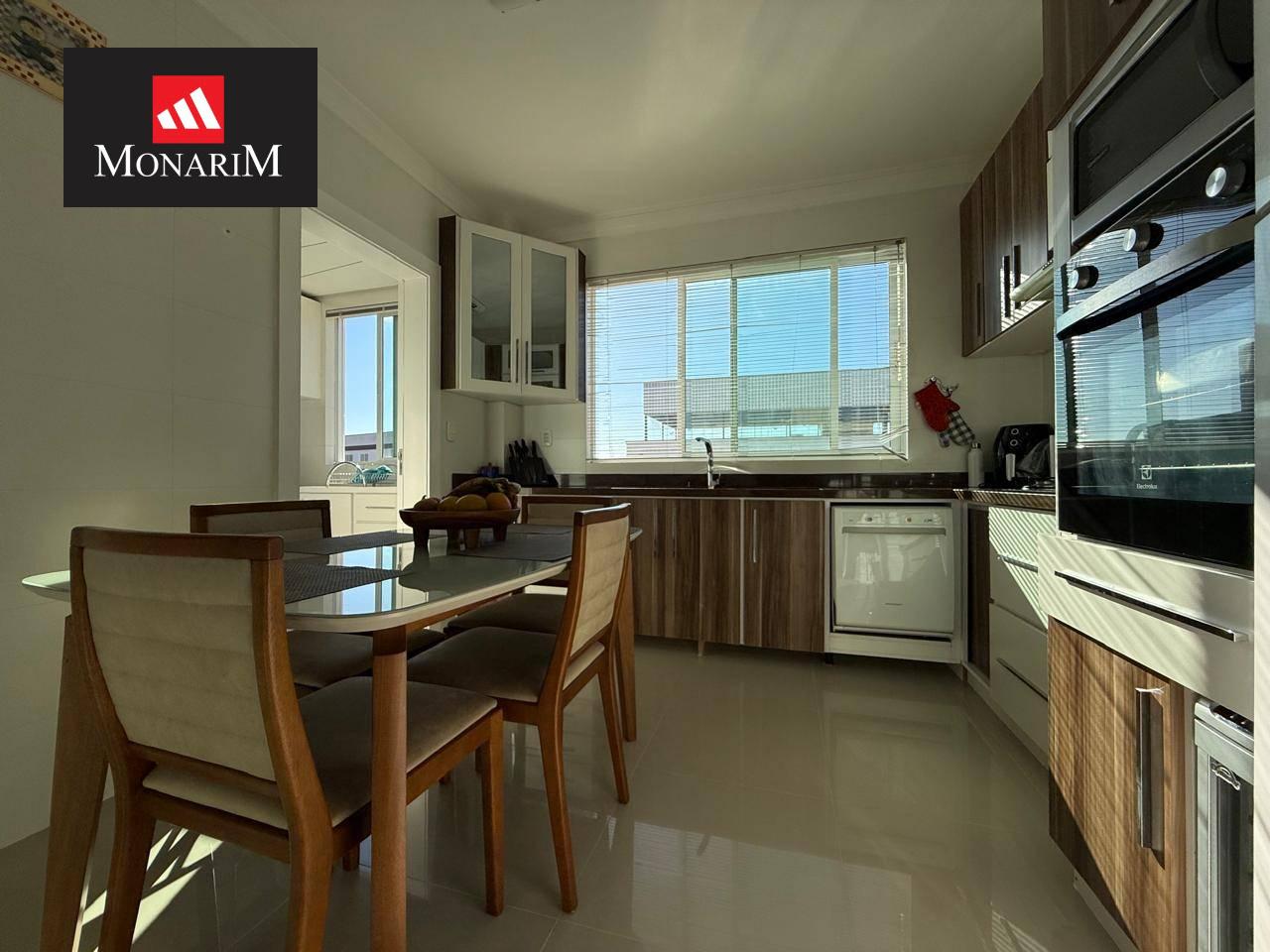 Apartamento 3 quartos no bairro Coral