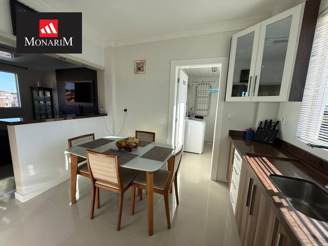 Apartamento 3 quartos no bairro Coral
