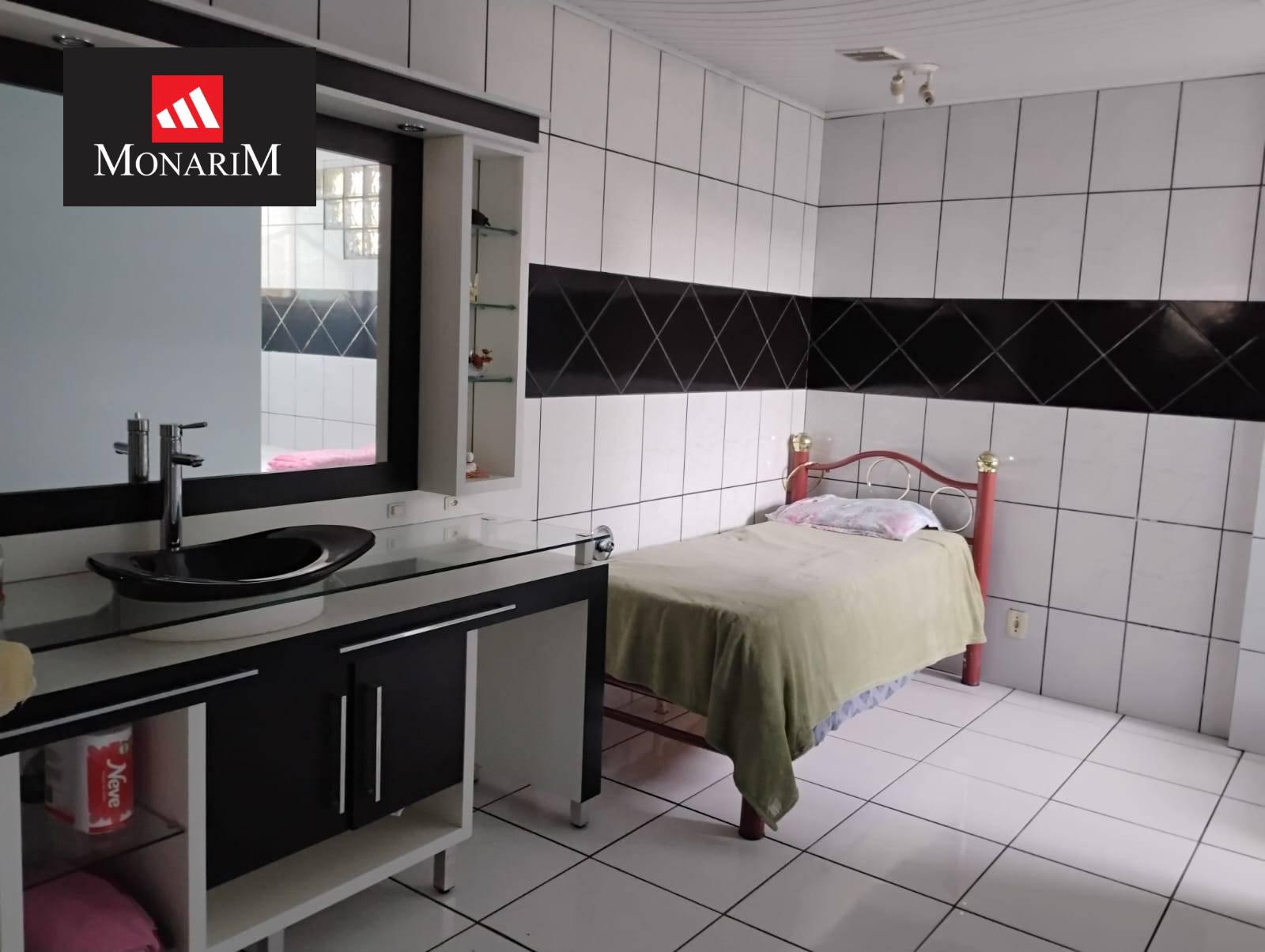Casa 4 quartos no bairro Petrópolis