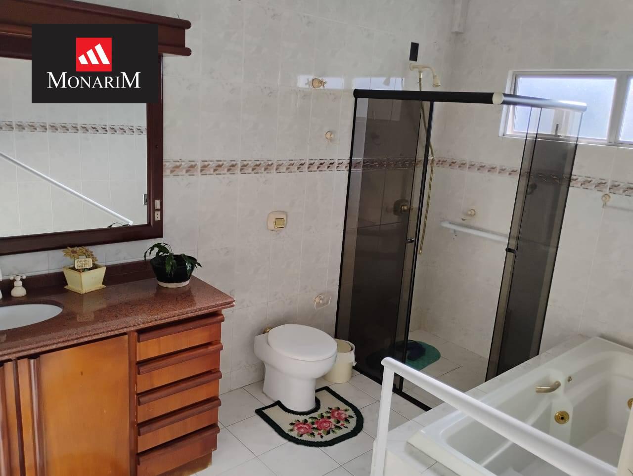 Casa 4 quartos no bairro Universitário
