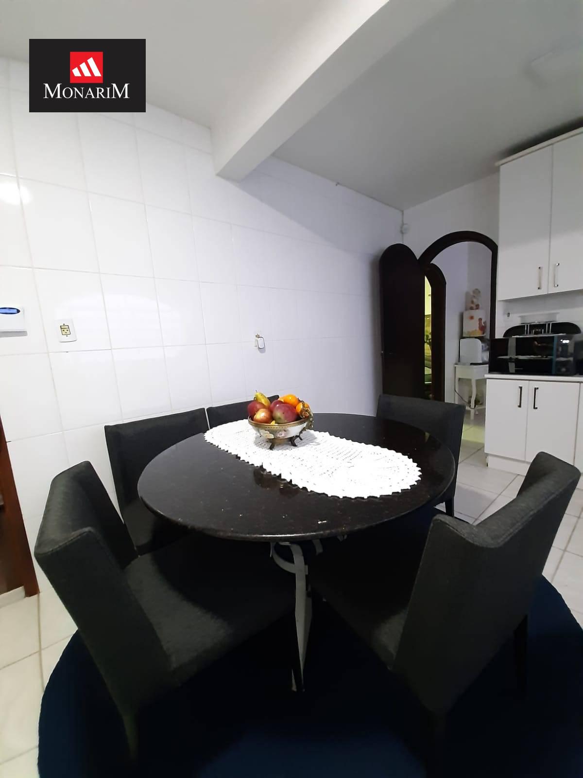 Casa 4 quartos no bairro Frei Rogério