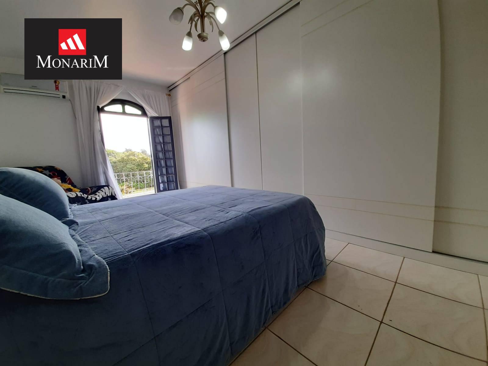 Casa 4 quartos no bairro Frei Rogério