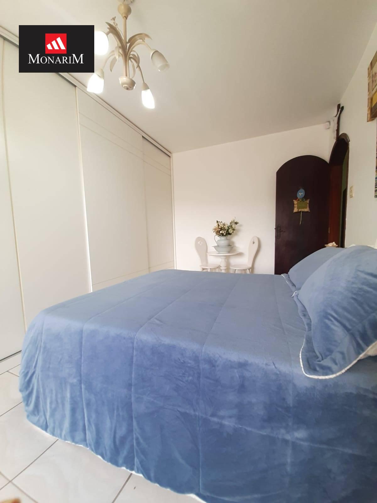 Casa 4 quartos no bairro Frei Rogério