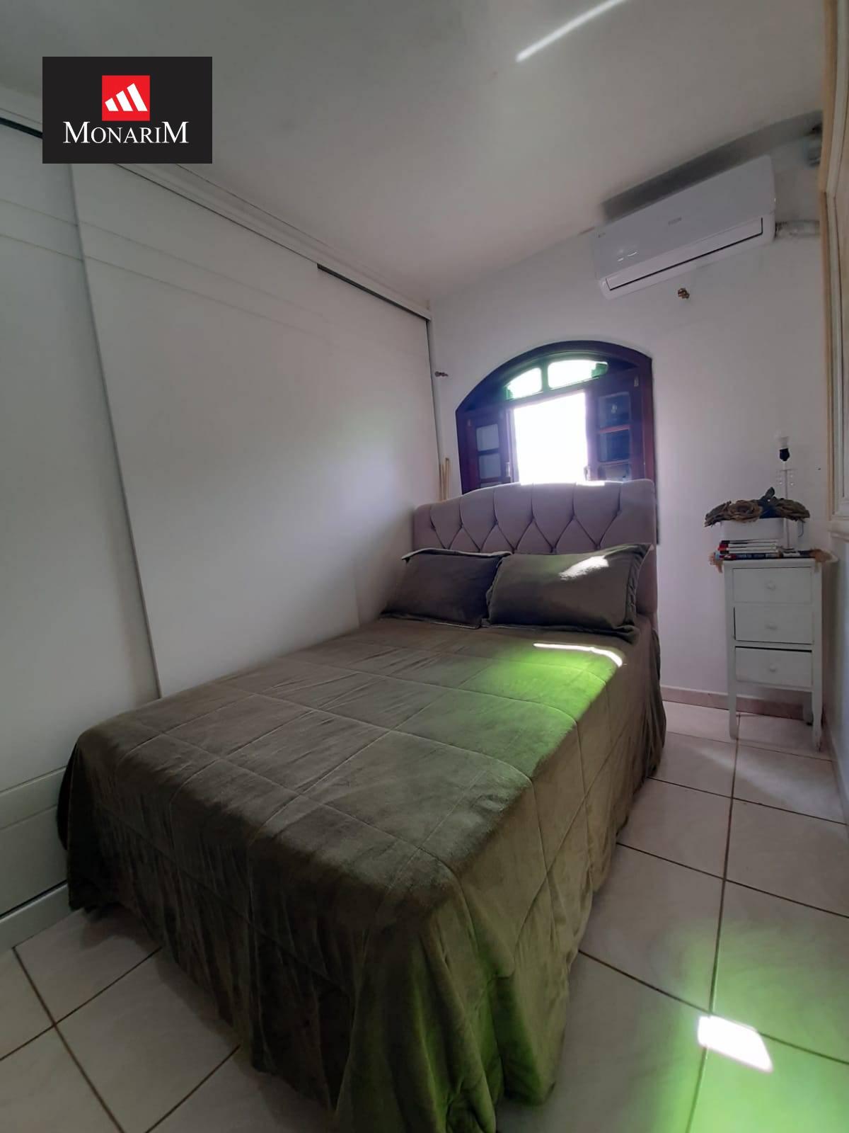 Casa 4 quartos no bairro Frei Rogério