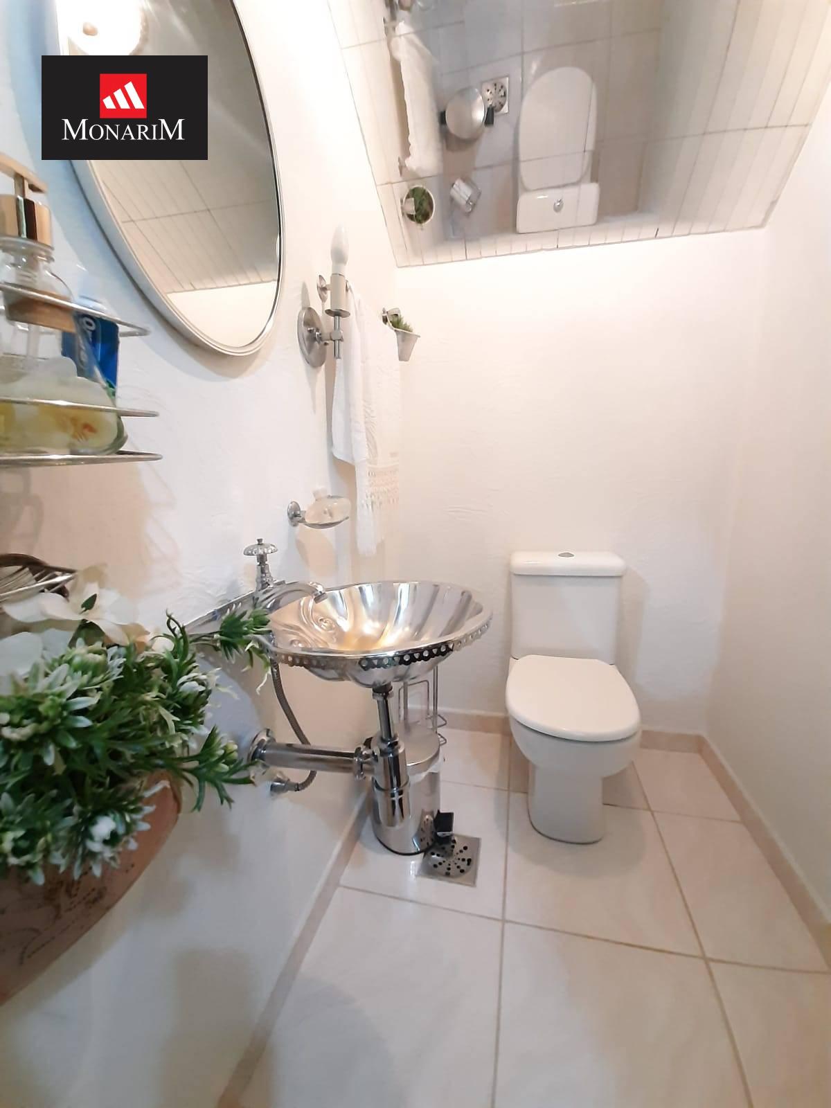 Casa 4 quartos no bairro Frei Rogério