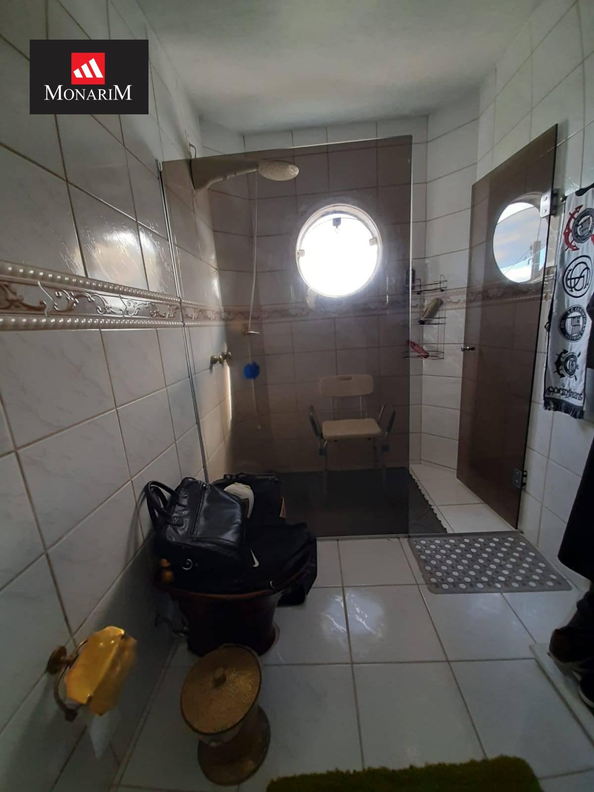 Casa 4 quartos no bairro Frei Rogério