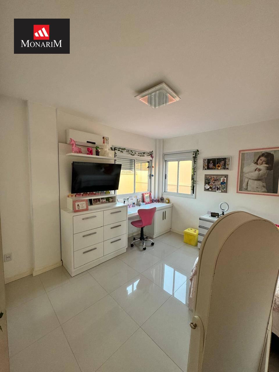 Apartamento 3 quartos no bairro Coral
