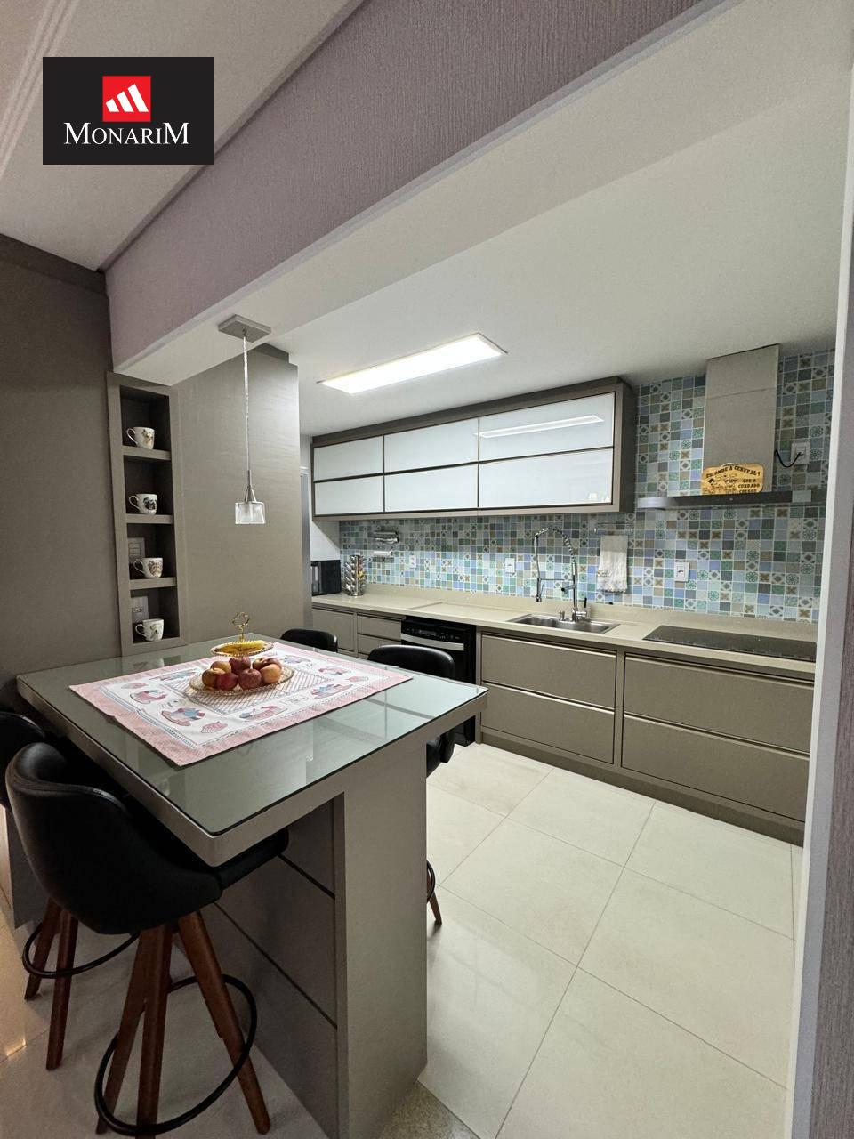 Apartamento 3 quartos no bairro Coral
