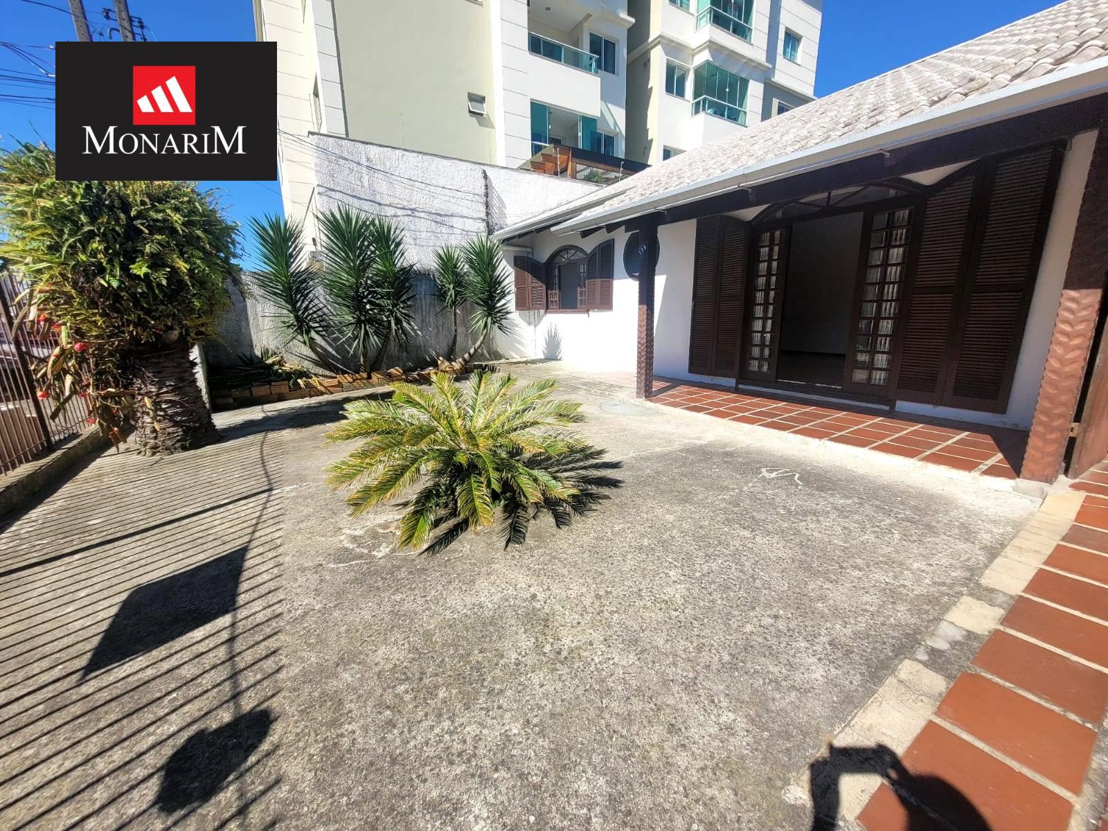 Casa 2 quartos no bairro Universitário