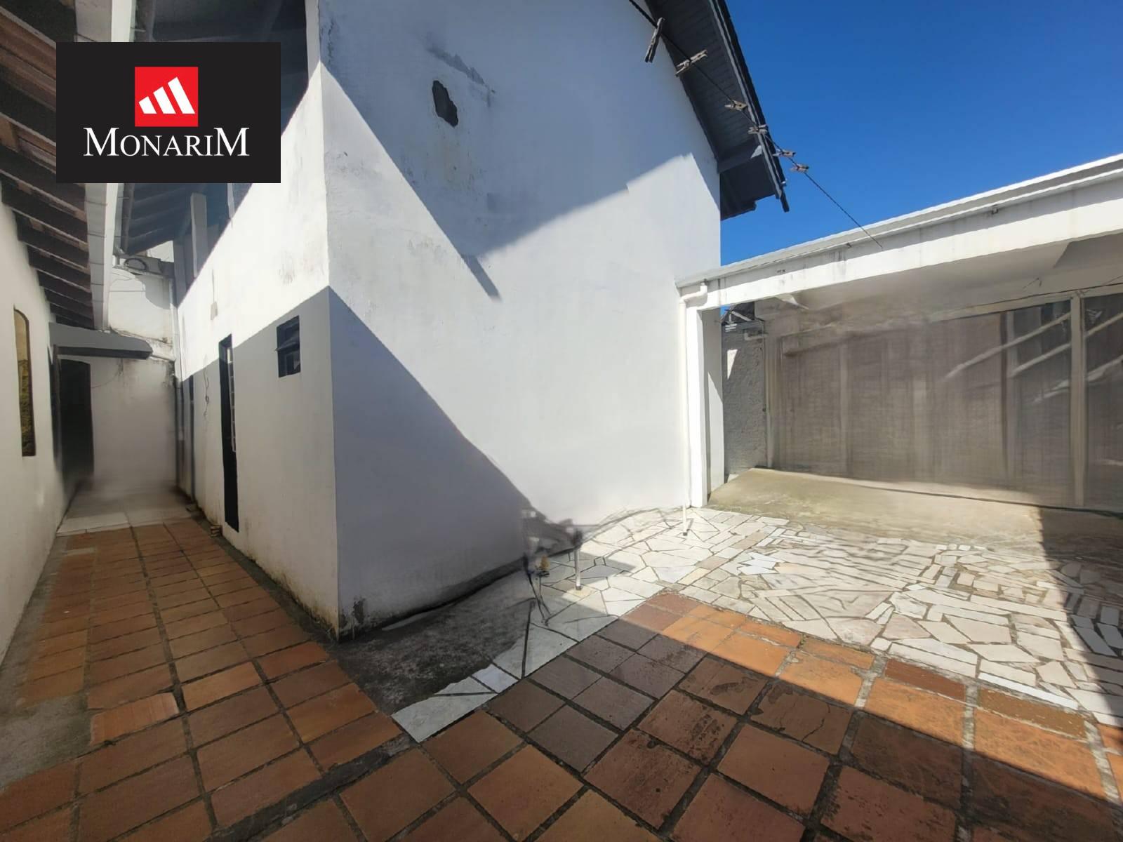 Casa 2 quartos no bairro Universitário