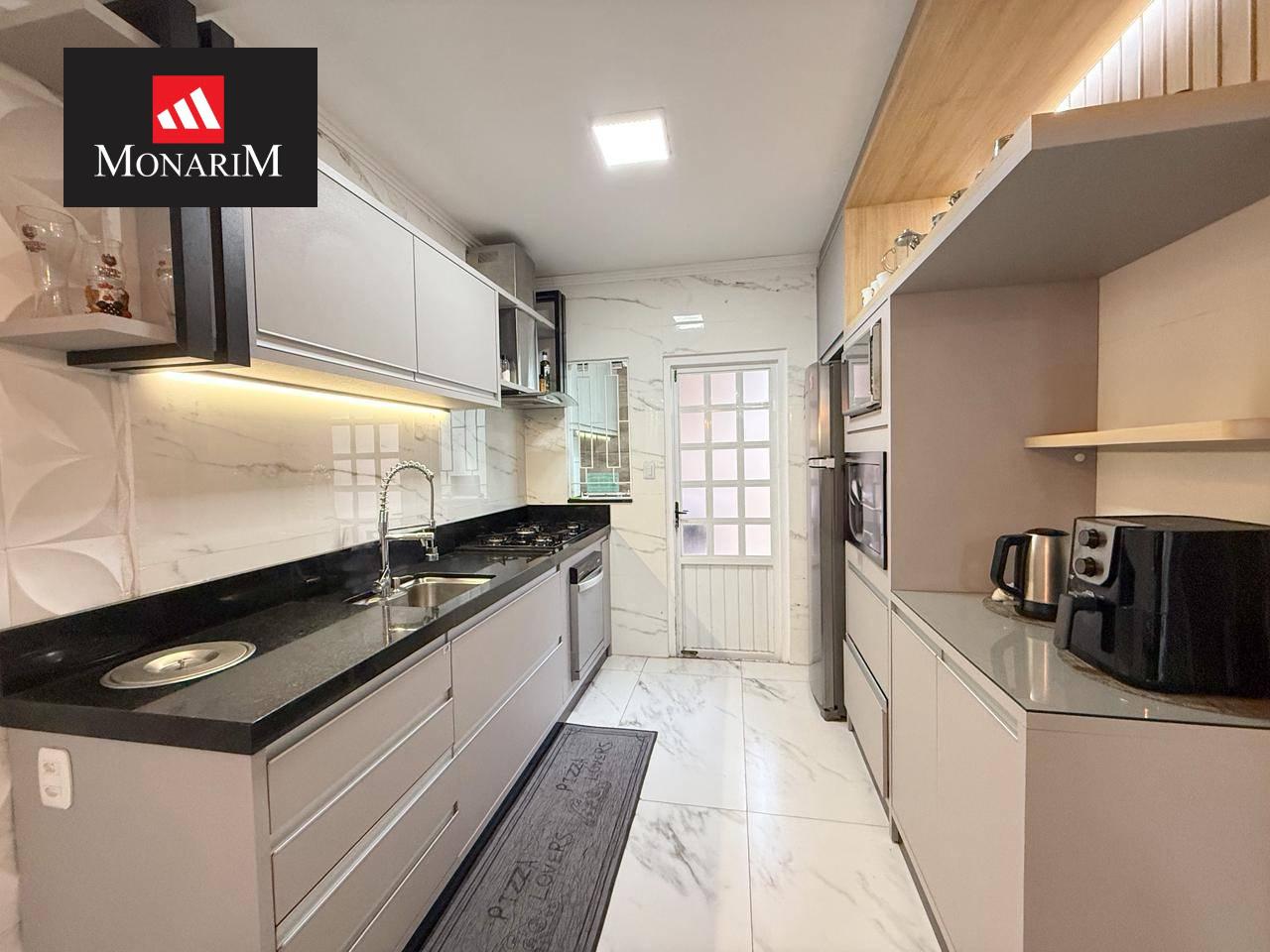 Sobrado 2 quartos no bairro Universitário