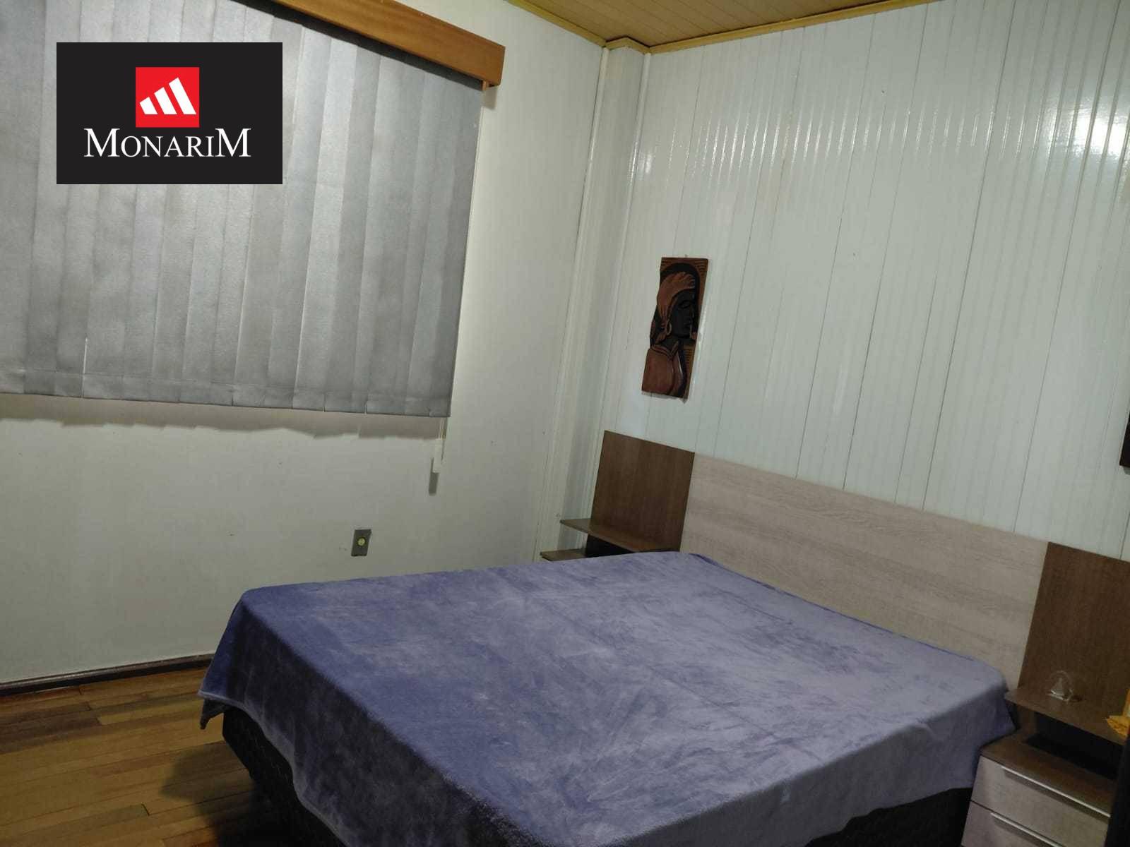 Casa 4 quartos no bairro Coral