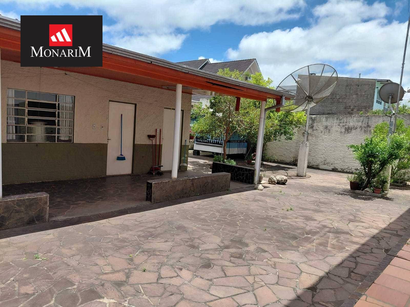 Casa 4 quartos no bairro Coral