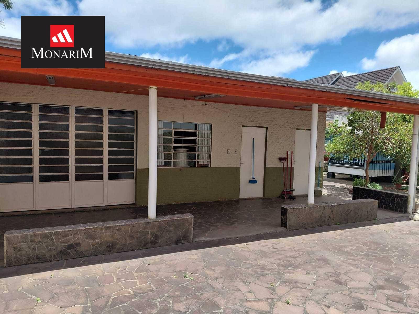 Casa 4 quartos no bairro Coral