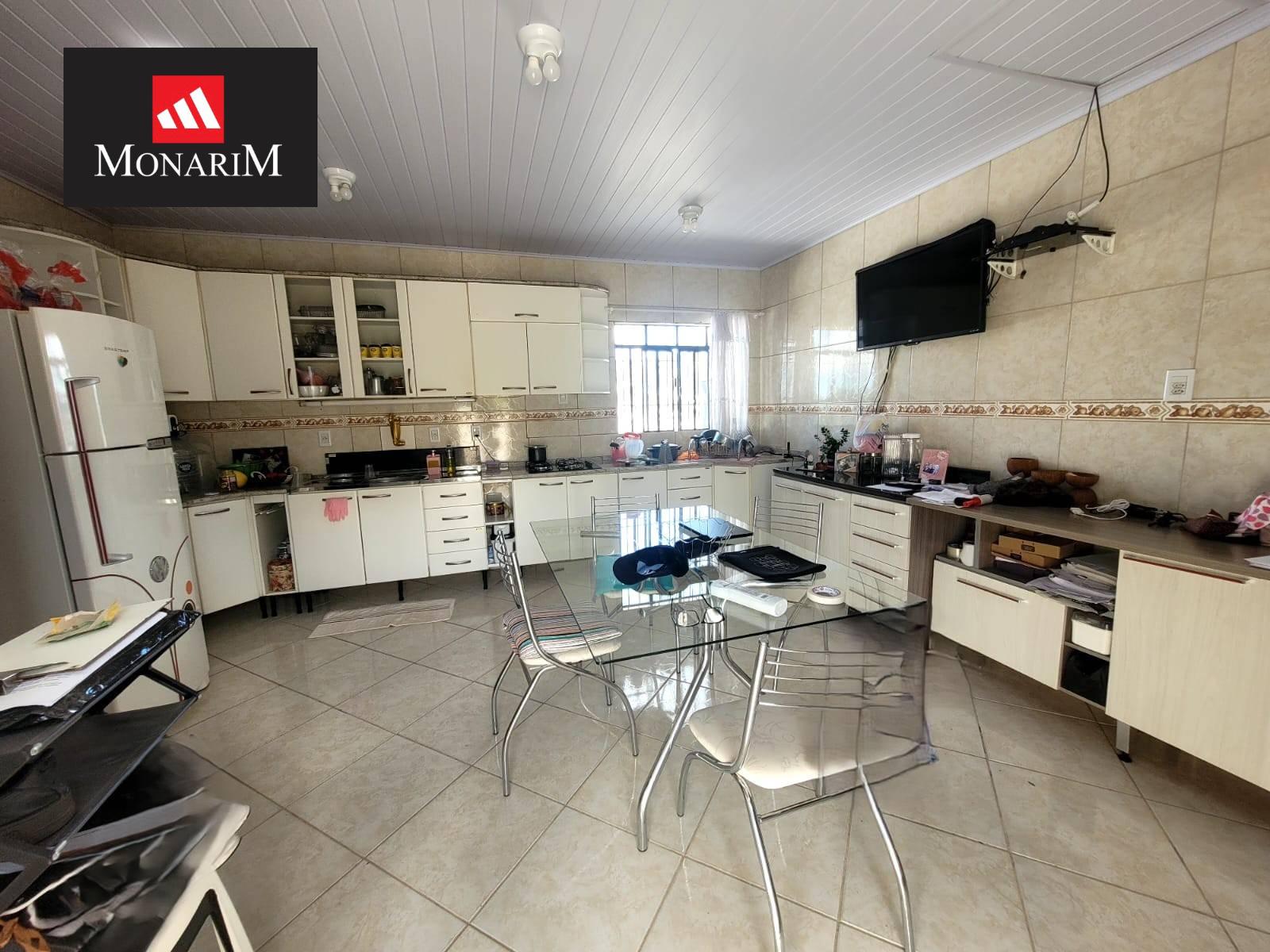 Sobrado 10 quartos no bairro Santo Antônio