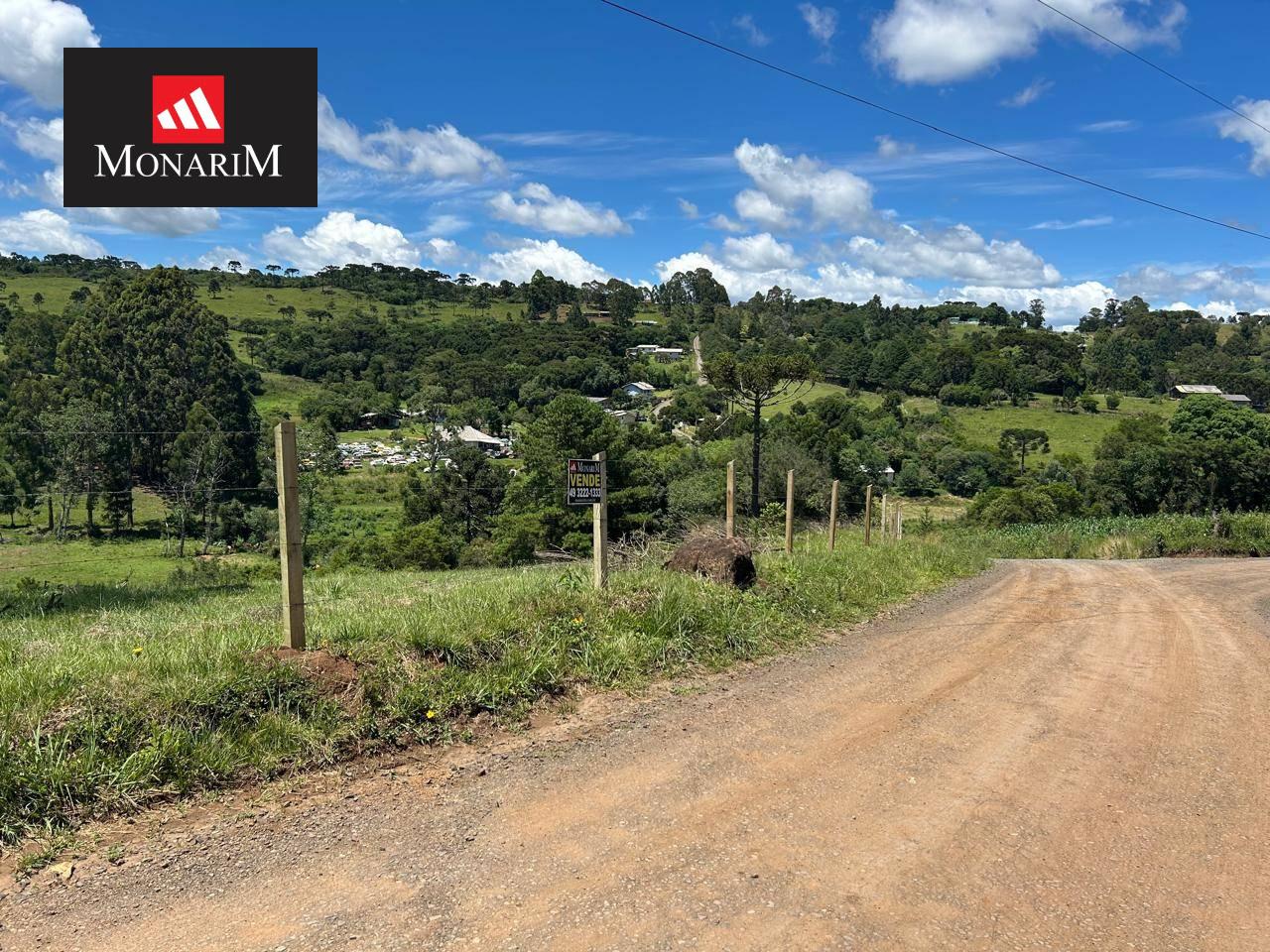 Terreno urbano no bairro Caroba