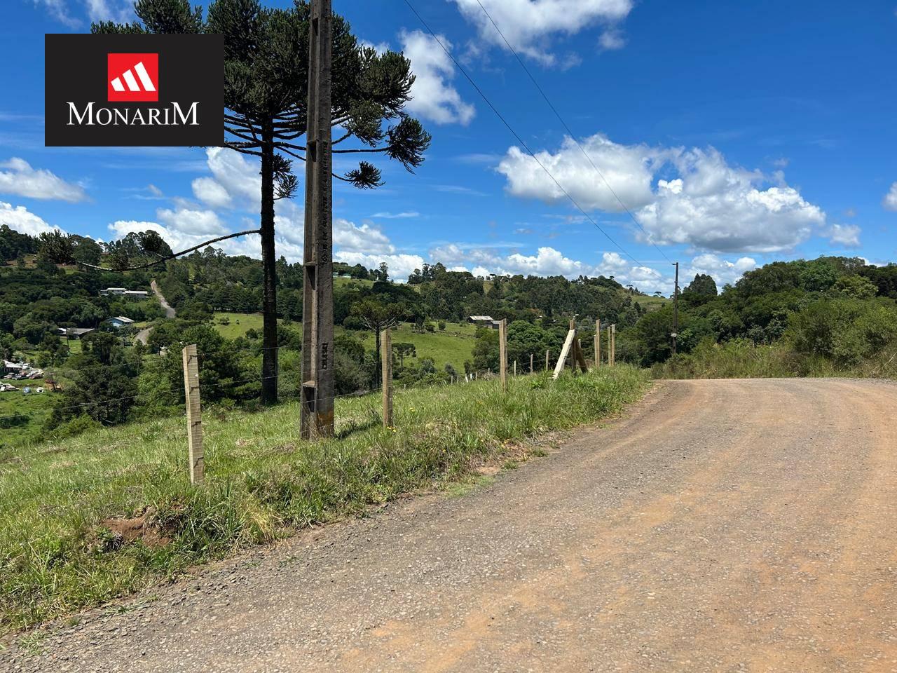 Terreno urbano no bairro Caroba