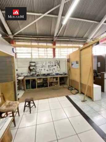 Barracao no bairro São Miguel