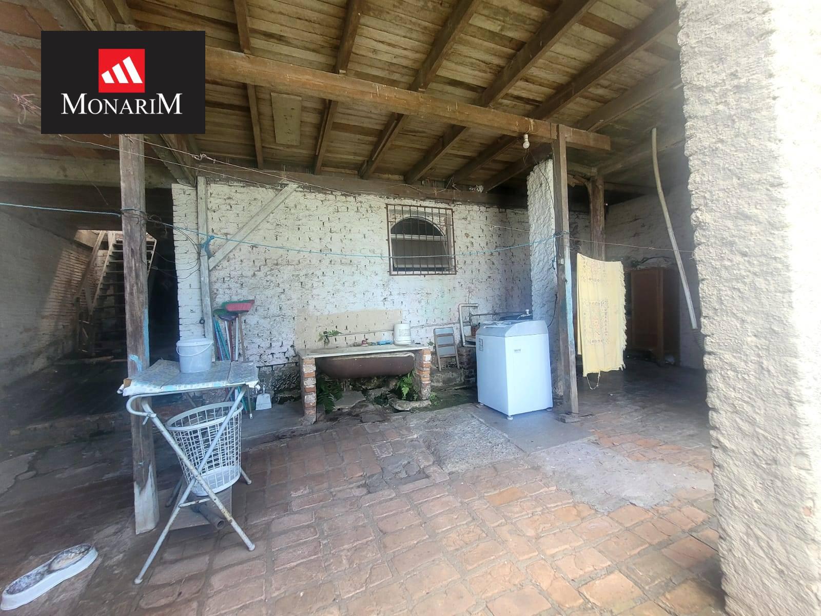 Casa 3 quartos no bairro Coral