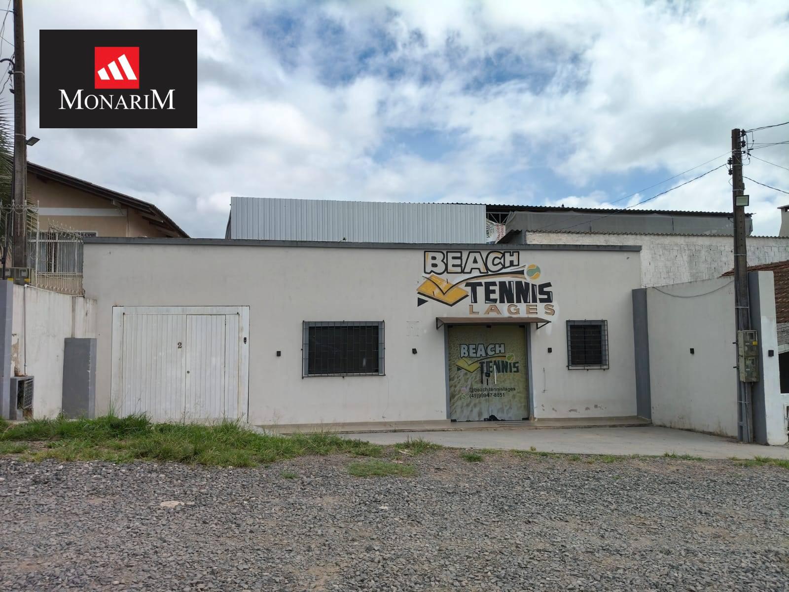 Barracao no bairro São Miguel