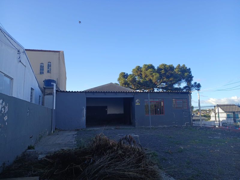 Terreno urbano no bairro Coral