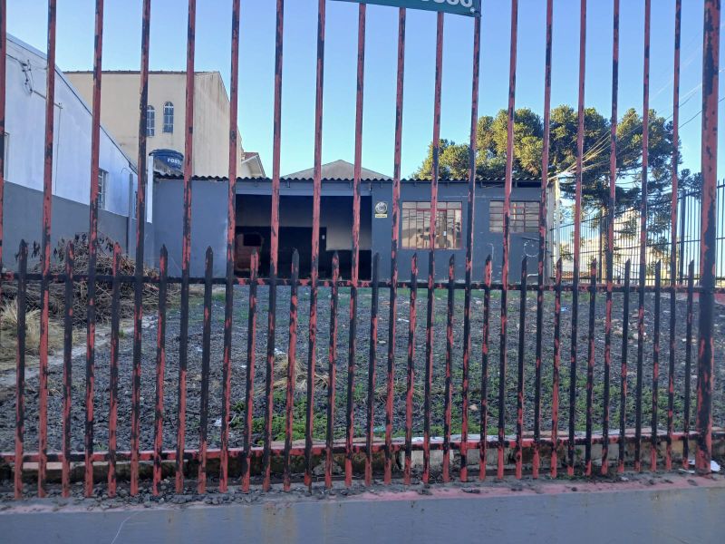 Terreno urbano no bairro Coral