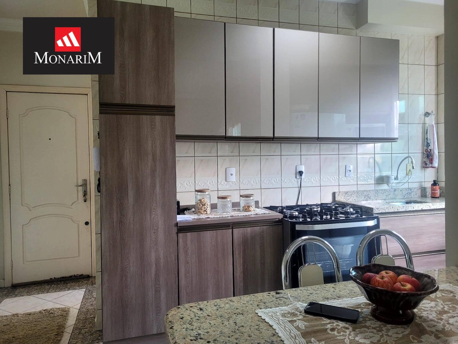 Apartamento 3 quartos no bairro Coral