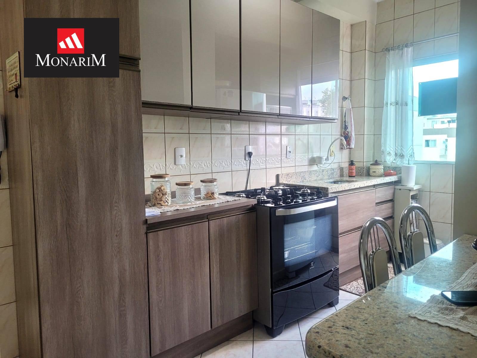 Apartamento 3 quartos no bairro Coral