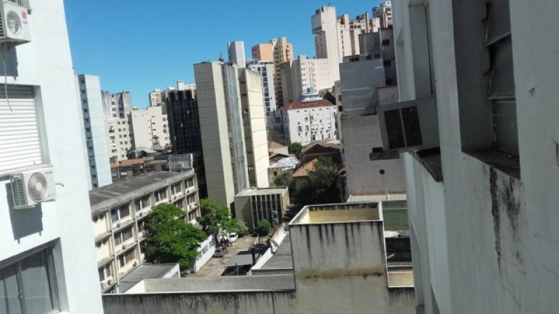 Kitnet 1 quarto(s)  no bairro Cidade Baixa