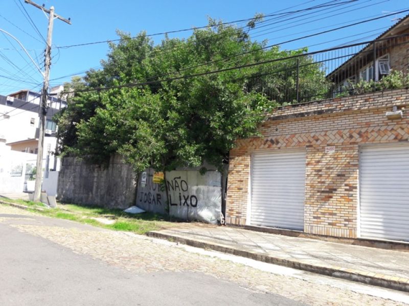 Terreno no bairro Jardim Itu Sabará