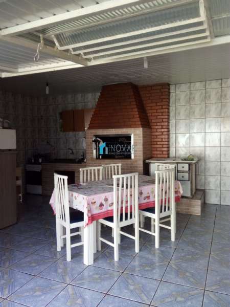 Casa 3 dormitórios no bairro Niterói
