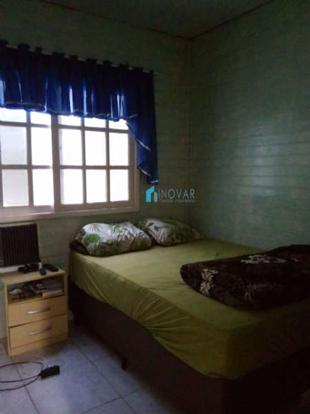Casa 3 dormitórios no bairro Niterói