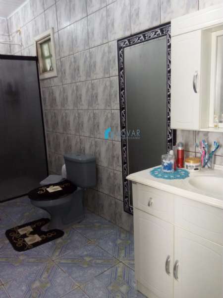 Casa 3 dormitórios no bairro Niterói