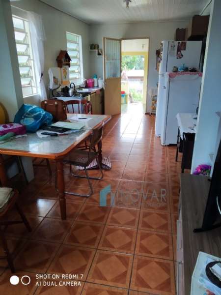 Casa 2 dormitórios no bairro Igara