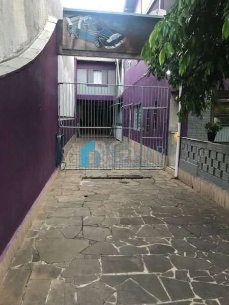 Casa 6 dormitórios no bairro Niterói