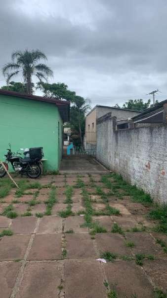 Casa 3 dormitórios no bairro Niterói