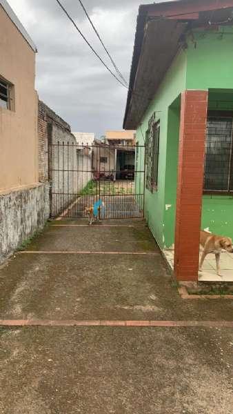 Casa 3 dormitórios no bairro Niterói