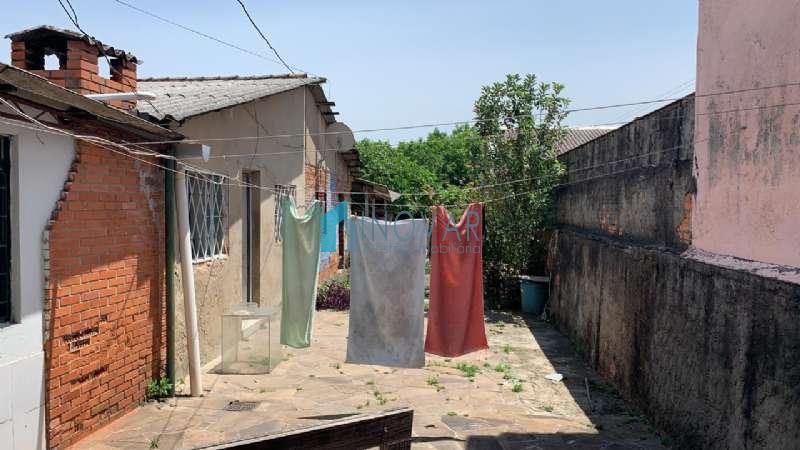 Casa 2 dormitórios no bairro Niterói