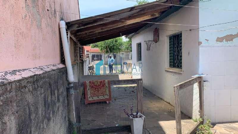 Casa 2 dormitórios no bairro Niterói