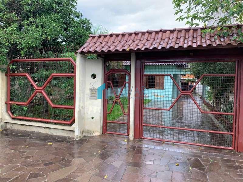 Casa 2 dormitórios no bairro Niterói