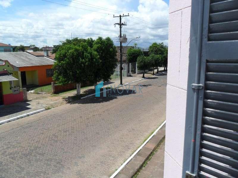 Sobrado 4 dormitórios no bairro Niterói