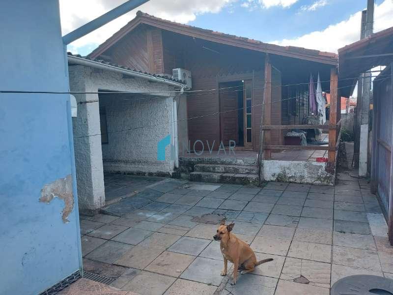 Casa 3 dormitórios no bairro Niterói