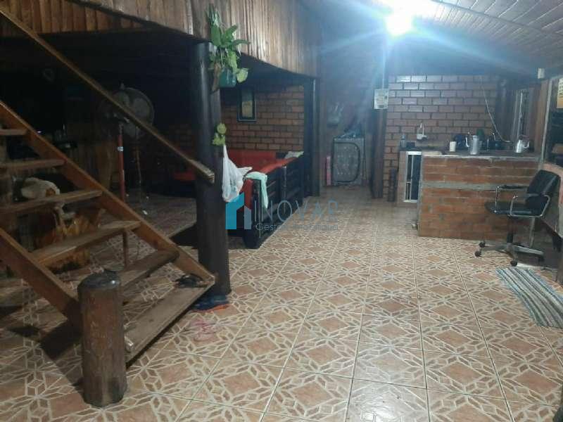 Casa 3 dormitórios no bairro Guajuviras - 