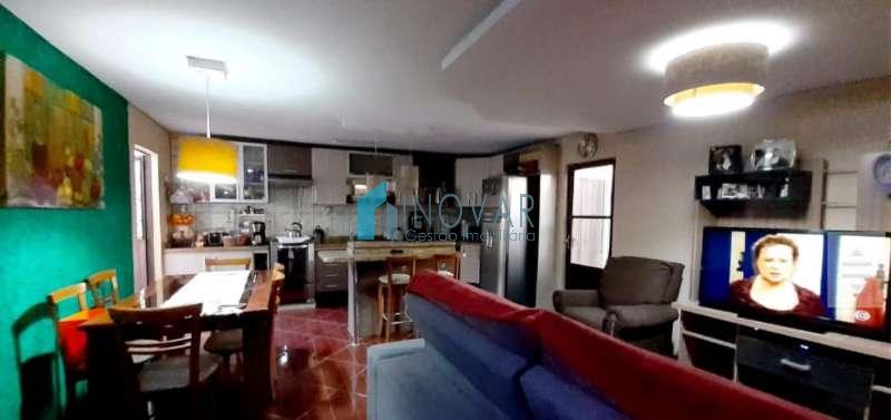 Casa 3 dormitórios no bairro Niterói