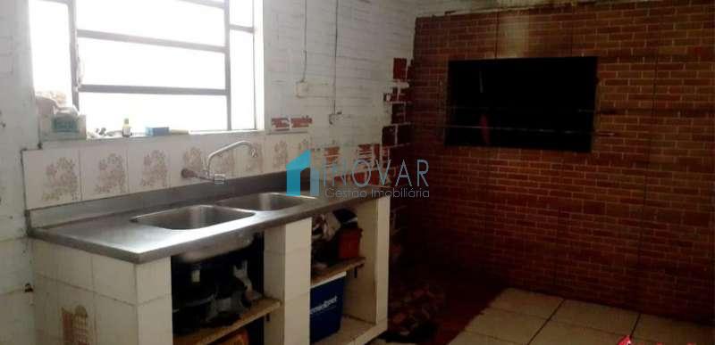 Casa 3 dormitórios no bairro Niterói