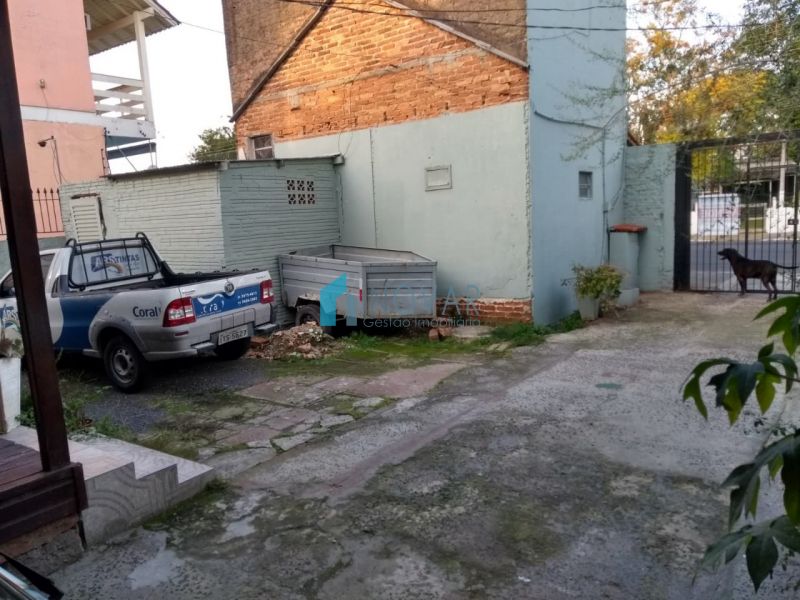 Casa 5 dormitórios no bairro Niterói