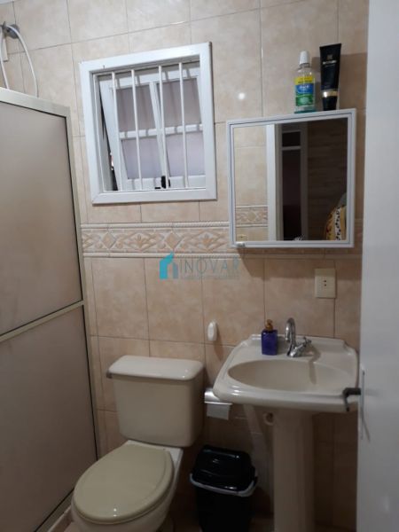 Casa 5 dormitórios no bairro Niterói