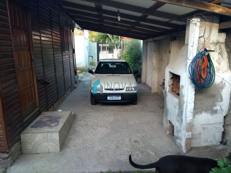 Casa 5 dormitórios no bairro Niterói