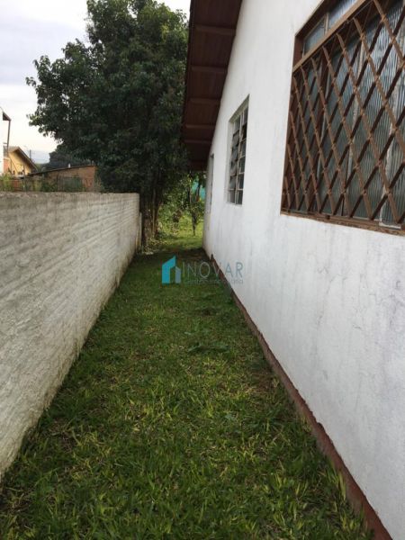 Casa 2 dormitórios no bairro Niterói